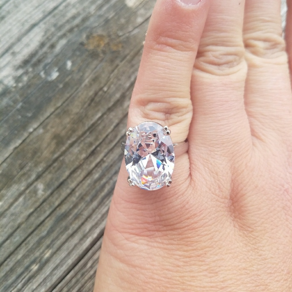 NEW ARRIVAL  - Picture 4 of 4